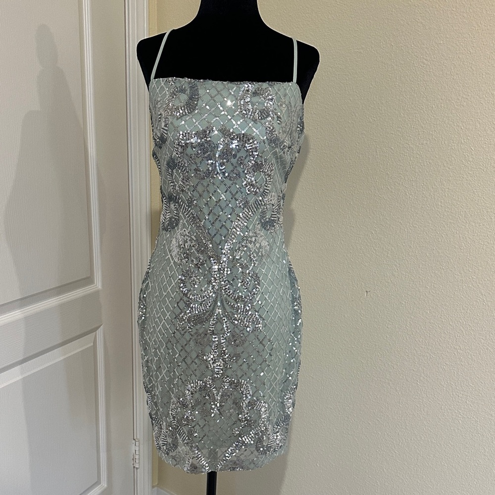 Windsor Mint Green & Silver Sequin Mini Dress. Size Large